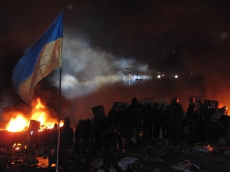 Maidan notte 18 feb 3 © Eliseo Bertolasi