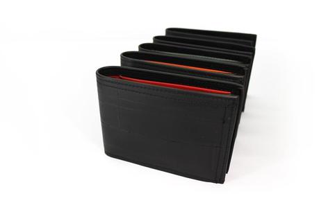 DALLA BICICLETTA ALL’ACCESSORIO: LE CREAZIONI DI MNMUR Taccuino con camera d'aria - Mnmur