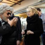 Sanremo, la Littizzetto incontra finto Grillo: “Questo almeno non sputa” (foto)
