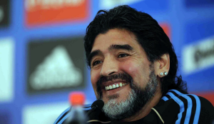 Il 53enne campione argentino, Diego Armando Maradona (febbrea90.blogspot.com)