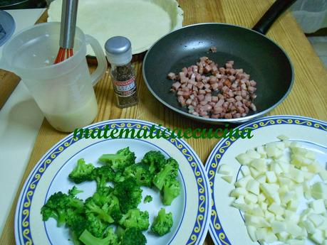 Crostata di Broccoli con Pancetta e Formaggio Crostata di Broccoli con Pancetta e Formaggio