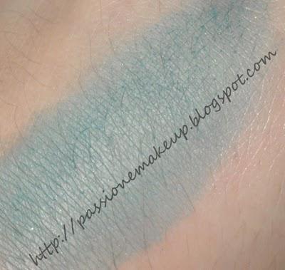 Swatches Ombretti Mono Essence Swatches Ombretti Mono Essence