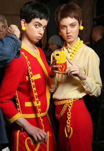 Milano Fashion Week: Scusate qualcuno ha ordinato un Big Mac da Moschino?