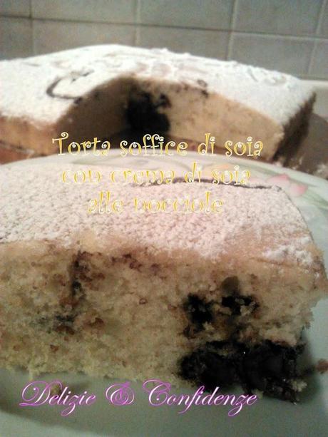 Dolcetti di soia: torta soffice di soia con crema di soia alle nocciole & cupcake di soia con scaglie di cioccolato