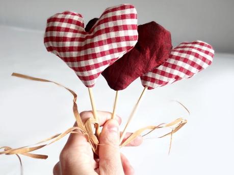 lalunadianna red heart and two gingham hearts