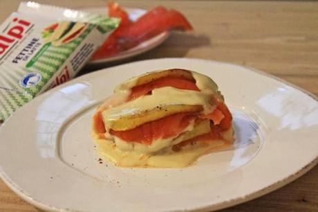 Millefoglie di patate, salmone e fettine cremose