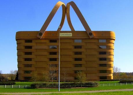 30-33-Worlds-Top-Strangest-Buildings-basket-building