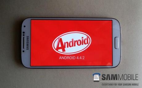 S4 KitKat 572x355 Android 4.4.2 arriva su Galaxy S4 (Vodafone) smartphone  update samsung galaxy s4 news android 4.4.2 