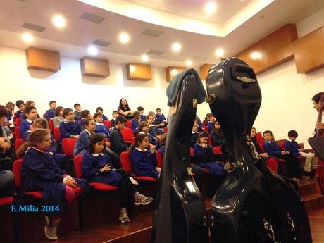 Un teatro per i giovani Un teatro per i giovani