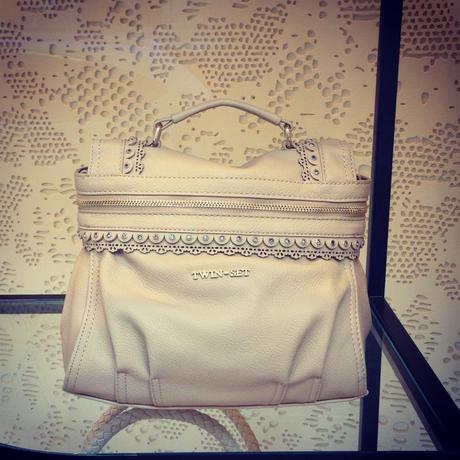 Dalle vetrine con furore… primaverile twin-set-bags-ss14
