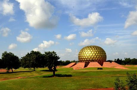Auroville: Un’Introduzione