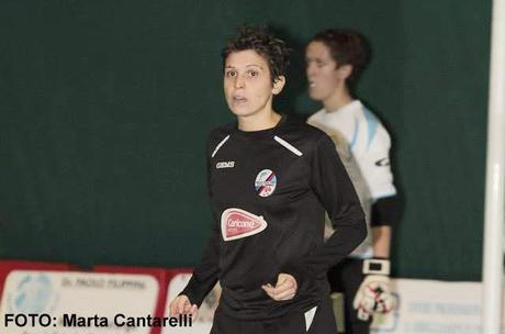 Protagonista in pressing di calcio a 5 femminile è Giusy Soldano, bomber della Nuova Focus Donia