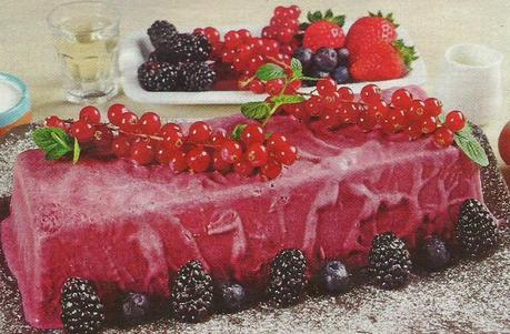 Semifreddo ai frutti di bosco