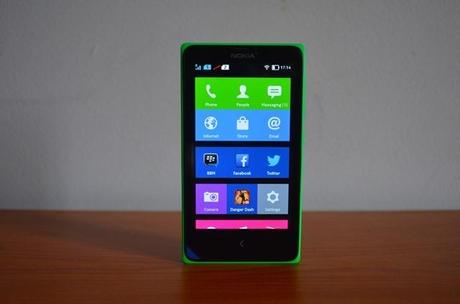Nokia X 8 Nokia X Unboxing e Prime Impressioni [ANTEPRIMA]