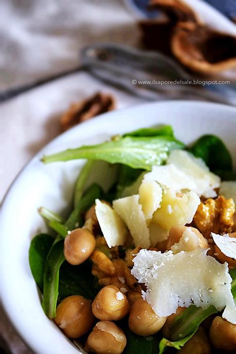 Insalata ceci, noci e grana... più veloce non si può!