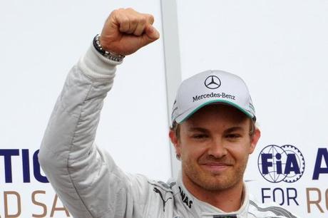 Successo di Rosberg, Ricciardo 2° ma squalificato