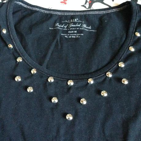 Io riciclo – part 2: studded t-shirt studded-tshirt-handmade