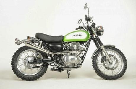 Kawasaki W800 Scrambler by Earnshaws Motorcycles