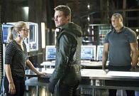 Scoop “Arrow 2”: più persone scopriranno la doppia identità segreta di Oliver!