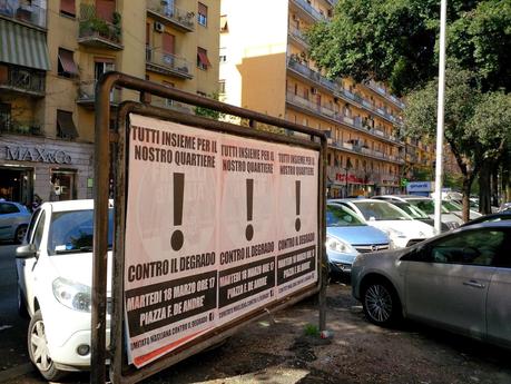 Comitato Magliana Contro il Degrado. E per promuoversi imbrattano tutto il quartiere di affissioni abusive