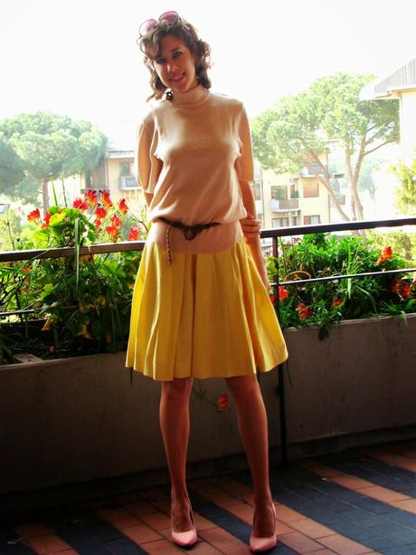 Ladylike with a full skirt