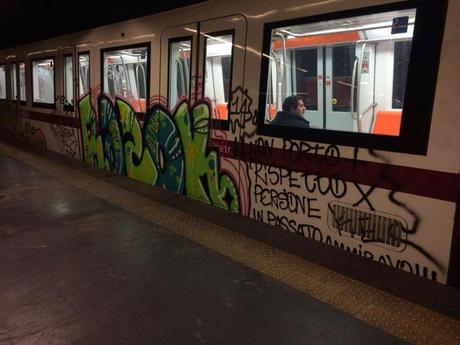 Graffiti in metro. Si alza il livello dello scontro. Ma i furfanti
vengono ancora lasciati fare