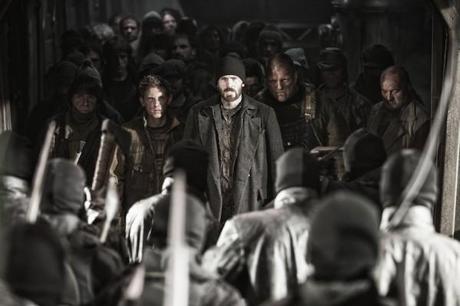 Snowpiercer, il film: il treno senza speranza di Bong Joon Ho Tilda Swinton Snowpiercer Marco Beltrami In Evidenza Ed Harris Chris Evans Bong Joon Ho 