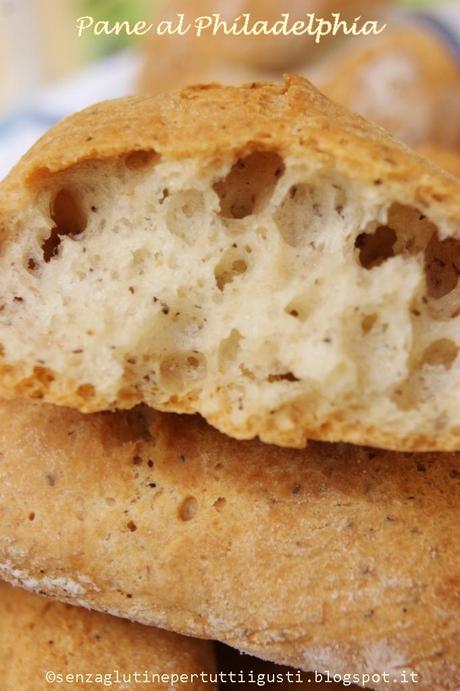 Pane senza glutine al Philadelphia  con fibra e lievito madre per il 100% Gluten Free (Fri)day!