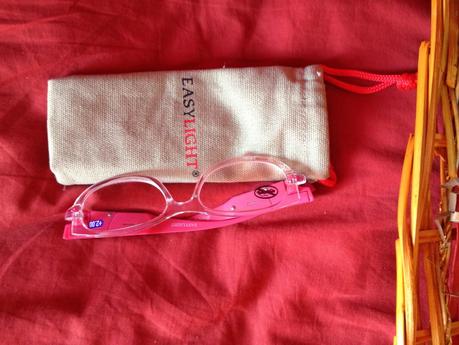 EASYLIGHT OCCHIALI DA LETTURA CON LUCE LED EASYLIGHT OCCHIALI DA LETTURA CON LUCE LED