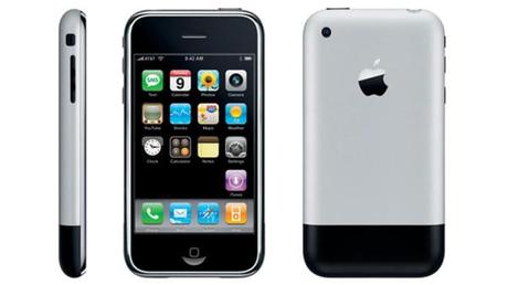 03 iphone 1 600x337 Ecco unimmagine di una delle stanze segrete in cui il primo iPhone è stato sviluppato !! (Video Presentazione del primo iPhone, Steve Jobs 2007)