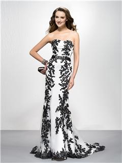 Brilliant Mermaid/Trumpet Floor-length Lace-up Embroidery Prom Dress