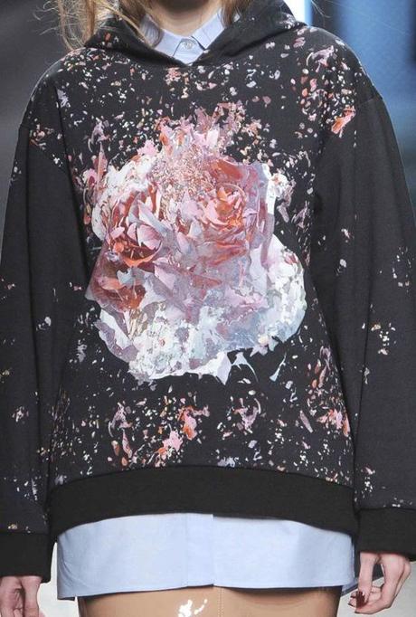 STAMPE, PATTERNS, LAVORAZIONI ED EFFETTI DI SUPERFICIE DALLA SETTIMANA DELLA MODA DI MILANO (COLLEZIONI DONNA A/I 14/15) / 12 STAMPE, PATTERNS, LAVORAZIONI ED EFFETTI DI SUPERFICIE DALLA SETTIMANA DELLA MODA DI MILANO (COLLEZIONI DONNA A/I 14/15) / 12