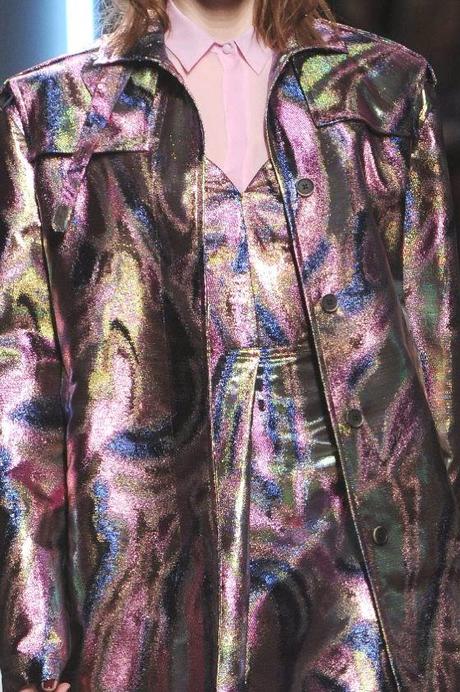 STAMPE, PATTERNS, LAVORAZIONI ED EFFETTI DI SUPERFICIE DALLA SETTIMANA DELLA MODA DI MILANO (COLLEZIONI DONNA A/I 14/15) / 12 STAMPE, PATTERNS, LAVORAZIONI ED EFFETTI DI SUPERFICIE DALLA SETTIMANA DELLA MODA DI MILANO (COLLEZIONI DONNA A/I 14/15) / 12