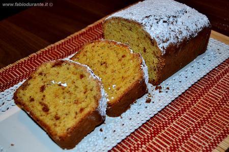 Plumcake agli amaretti