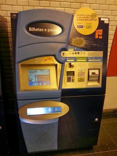 Portogallo in crisi? Ecco la metropolitana di Lisbona per un rapido confronto con le nostre stazioni Portogallo in crisi? Ecco la metropolitana di Lisbona per un rapido confronto con le nostre stazioni