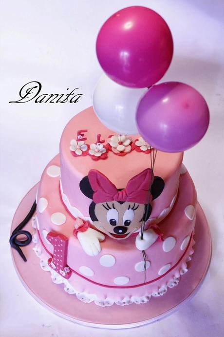 Torta Minnie baby e dolcetti in tema