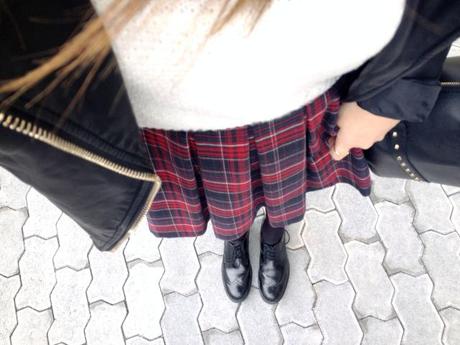 TARTAN SKIRT IMG_7458_Fotor