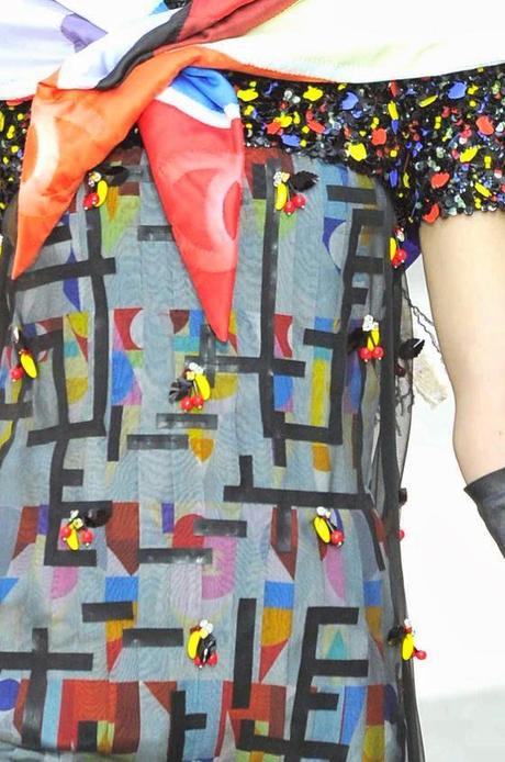 STAMPE, PATTERNS, LAVORAZIONI ED EFFETTI DI SUPERFICIE DALLA SETTIMANA DELLA MODA DI PARIGI (COLLEZIONI DONNA A/I 14/15) / 4 STAMPE, PATTERNS, LAVORAZIONI ED EFFETTI DI SUPERFICIE DALLA SETTIMANA DELLA MODA DI PARIGI (COLLEZIONI DONNA A/I 14/15) / 4