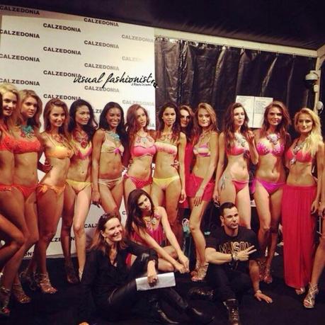 Calzedonia Summer Show 2014: la sfilata con Sara Sampaio, fashion blogger e vip  (video)