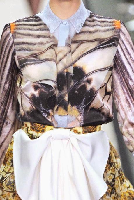 STAMPE, PATTERNS, LAVORAZIONI ED EFFETTI DI SUPERFICIE DALLA SETTIMANA DELLA MODA DI PARIGI (COLLEZIONI DONNA A/I 14/15) / 6 STAMPE, PATTERNS, LAVORAZIONI ED EFFETTI DI SUPERFICIE DALLA SETTIMANA DELLA MODA DI PARIGI (COLLEZIONI DONNA A/I 14/15) / 6