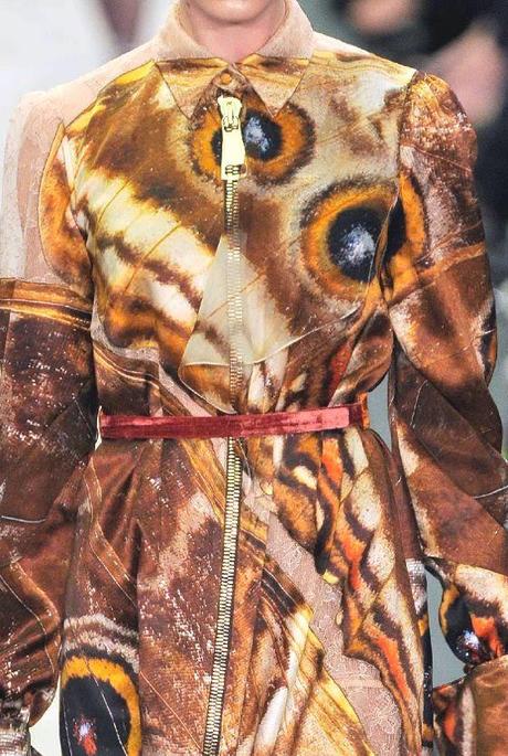 STAMPE, PATTERNS, LAVORAZIONI ED EFFETTI DI SUPERFICIE DALLA SETTIMANA DELLA MODA DI PARIGI (COLLEZIONI DONNA A/I 14/15) / 6 STAMPE, PATTERNS, LAVORAZIONI ED EFFETTI DI SUPERFICIE DALLA SETTIMANA DELLA MODA DI PARIGI (COLLEZIONI DONNA A/I 14/15) / 6