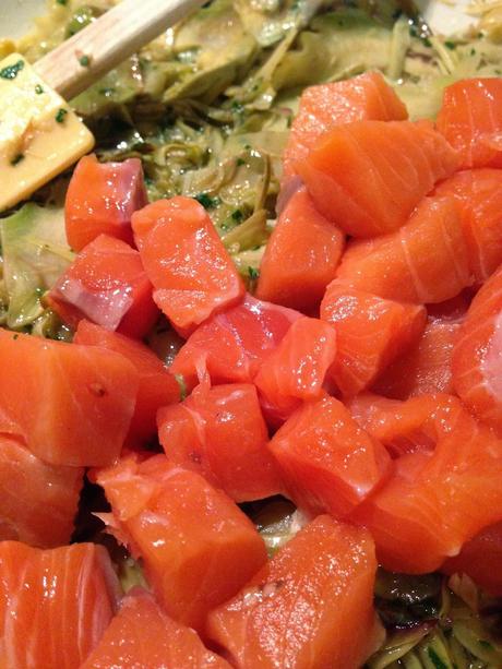 SPEZZATINO DI SALMONE CARCIOFI E MAZZANCOLLE