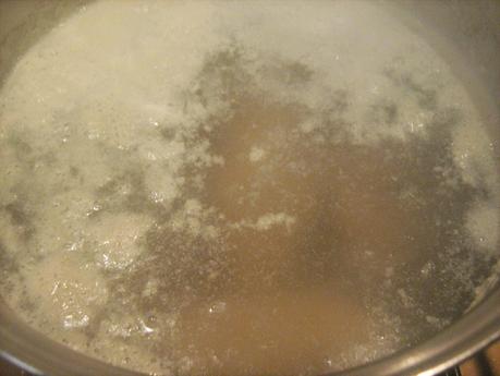 Cepelinai lituani - gli gnocchi di patate ripieni di fegatini di pollo Cepelinai lituani - gli gnocchi di patate ripieni di fegatini di pollo