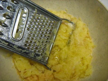 Cepelinai lituani - gli gnocchi di patate ripieni di fegatini di pollo Cepelinai lituani - gli gnocchi di patate ripieni di fegatini di pollo