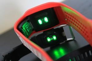 TomTom presenta due nuovi smart-watch: Runner Cardio e Multi-Sport Cardio tomtom runner cardio sensor