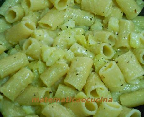 Pasta e Patate con la Provola in bianco