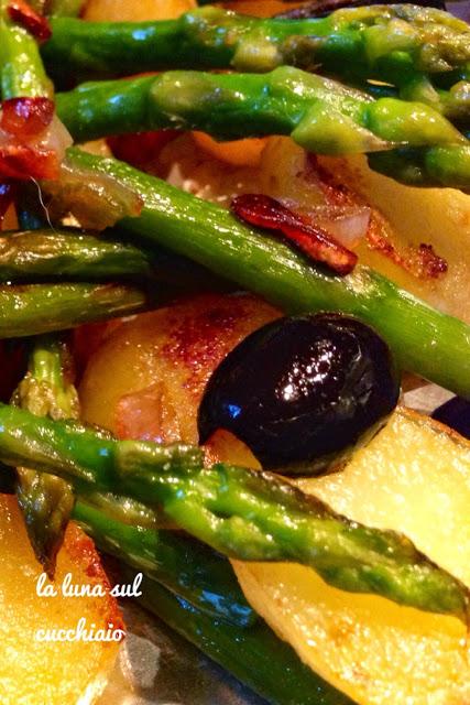 Asparagi verdi e patate in padella