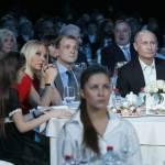 Ornella Muti rischia processo: “Malata a letto,” era a cena con Putin FOTO