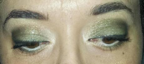 BLOOMING EYESHADOW PALETTE NR. 06 “MISTY GREENS” DELLA KIKO REVIEW