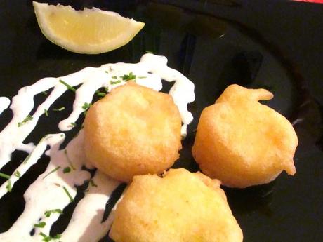 UN FILO SOTTILE - BOCCONCINI FRITTI DI BACCALA' CON SALSA AL LIMONE, ZENZERO E PROSECCO